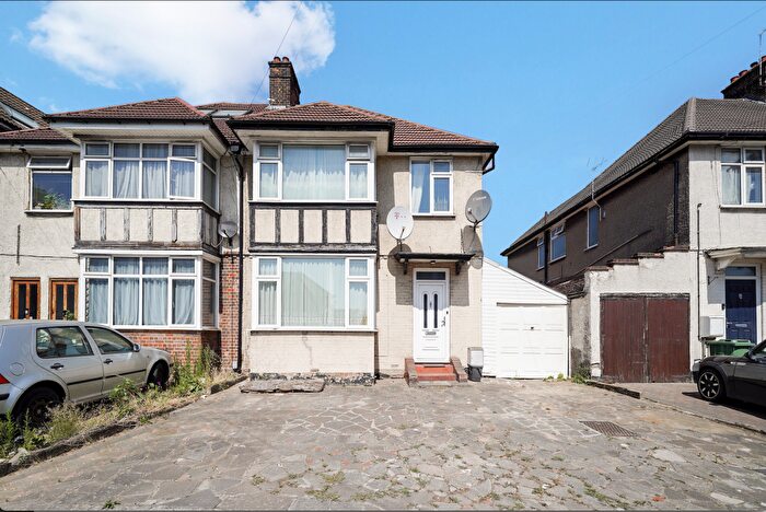 4 Bedroom Semi-Detached House To Rent In Kenton Road, Kenton, Harrow, HA3