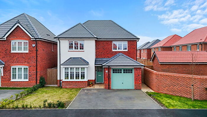 4 Bedroom Detached House For Sale In Cinder Close, Burscough, L40