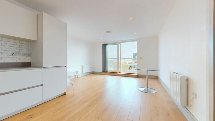1 Bedroom Flat To Rent In Lawrence Road, London, N15