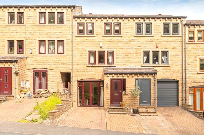 2 Bedroom Terraced House For Sale In Dean Brook Road, Netherthong, Holmfirth, HD9