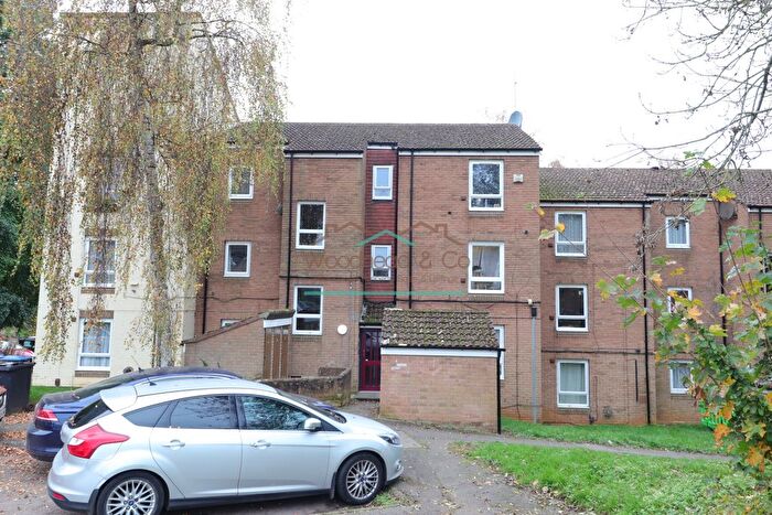 2 Bedroom Flat To Rent In Merrydale Square, Northampton, Northamptonshire, NN3