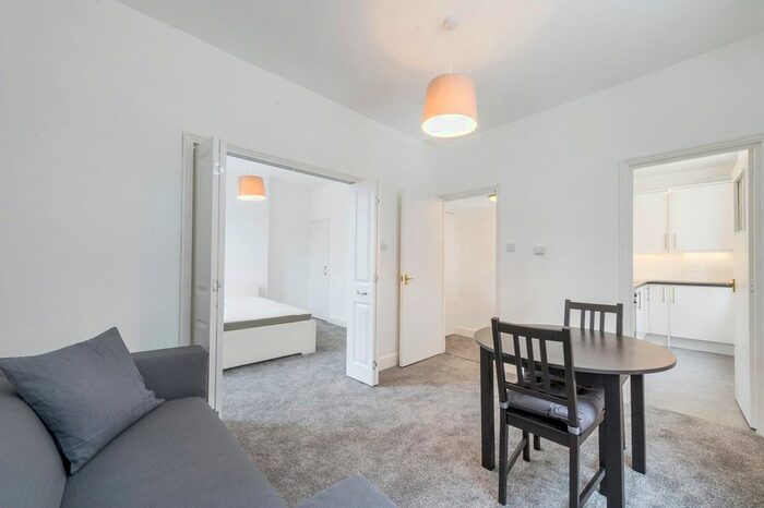 1 Bedroom Flat To Rent In Goodge Place, Fitzrovia, London, W1T