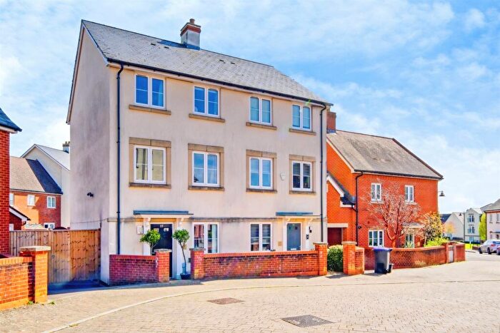 4 Bedroom Town House For Sale In Holloway Close, Amesbury, Salisbury, SP4
