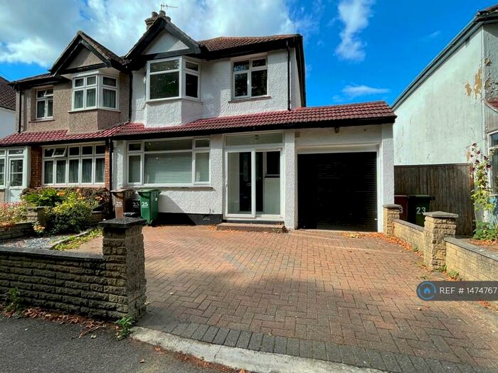 3 Bedroom Semi-Detached House To Rent In Brookfield Avenue, Sutton, SM1