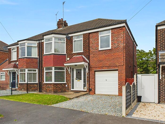 4 Bedroom Semi-Detached House For Sale In Fairfield Avenue, Kirk Ella, HU10