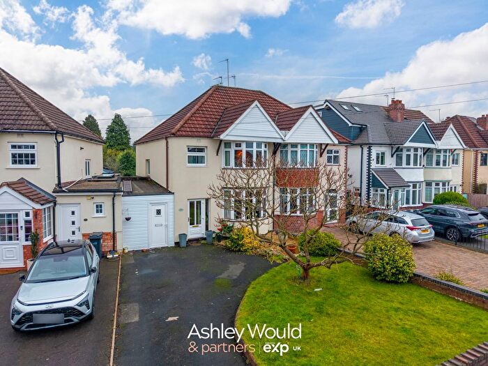 3 Bedroom Semi Detached House For Sale In Oak Tree Crescent, Halesowen, B62