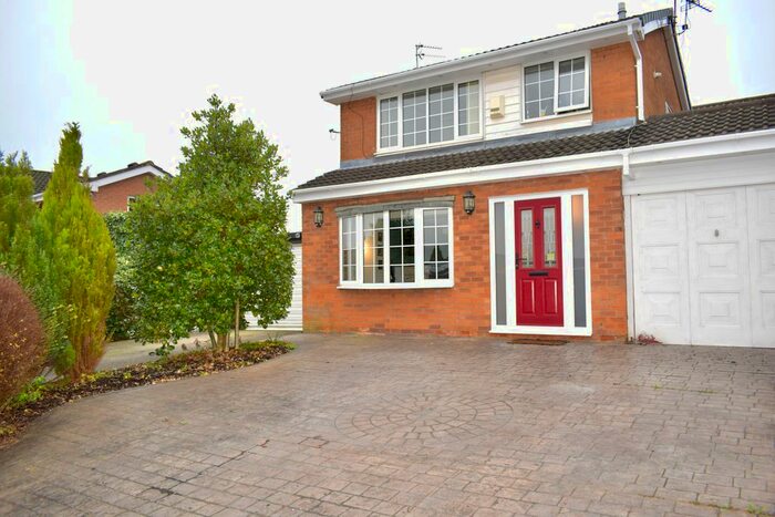 3 Bedroom Detached House To Rent In Clough Meadow Road, Radcliffe, M26