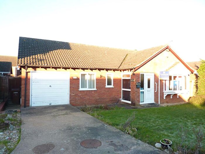 3 Bedroom Detached Bungalow For Sale In Chadwell Springs, Waltham, DN37