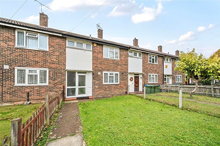 2 Bedroom Terraced House For Sale In Church Manorway, London, SE2