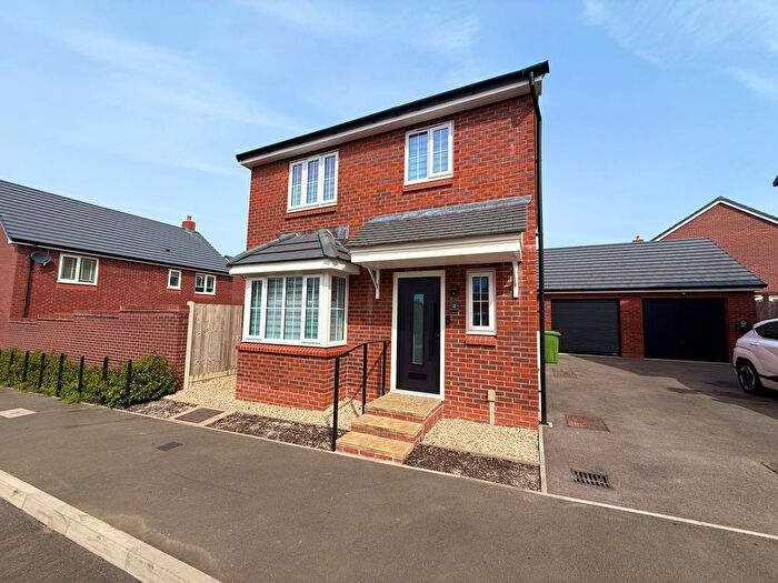 3 Bedroom Detached House For Sale In Watercress Way, Wroughton, Swindon, SN4