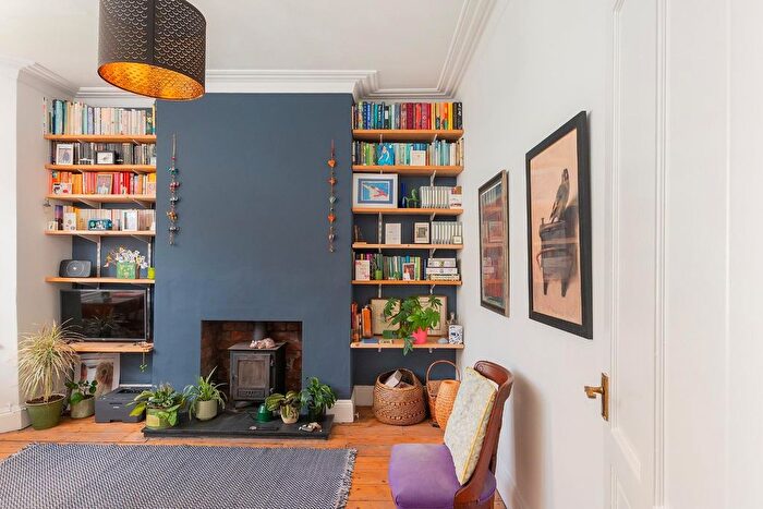 3 Bedroom Terraced House For Sale In Cotswold Road, Windmill Hill, BS3