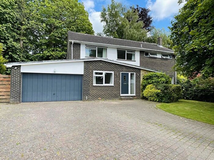 4 Bedroom Detached House To Rent In Parklands, RH8