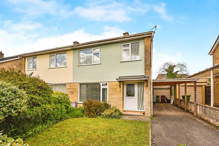 3 Bedroom Semi-Detached House For Sale In Critchill Road, Frome, BA11