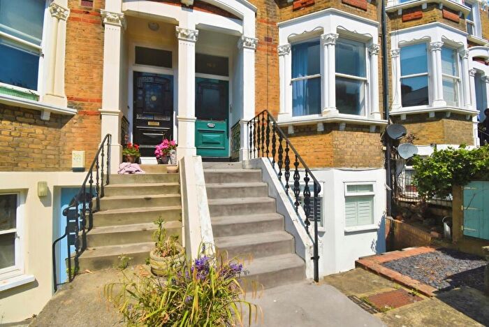 2 Bedroom Flat To Rent In Tressillian Road Brockley, SE4