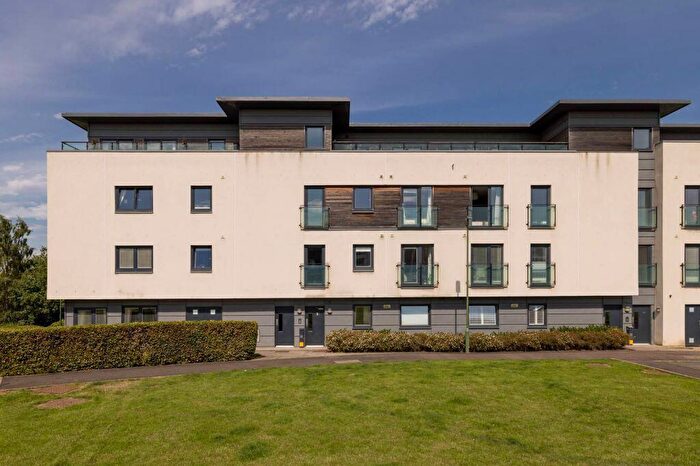 2 Bedroom Flat For Sale In / Burnbrae Drive, Edinburgh, EH12