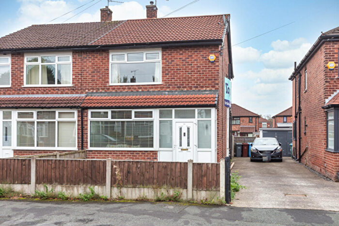 2 Bedroom Semi-Detached House For Sale In Kenwick Drive, Manchester, M40