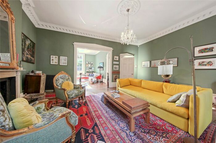 6 Bedroom Terraced House To Rent In Crescent Grove, Clapham, London, SW4