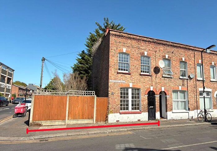 2 Bedroom End Terrace House For Sale In Primrose Road, Leyton, London, E10
