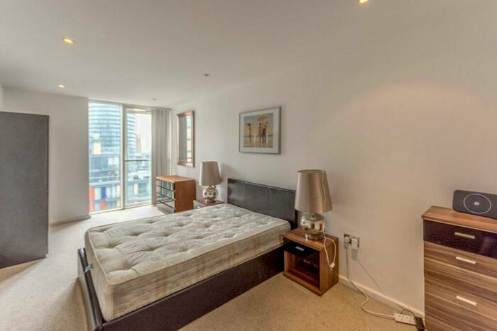 2 Bedroom Flat To Rent In Ability Place, Canary Wharf, London, E14