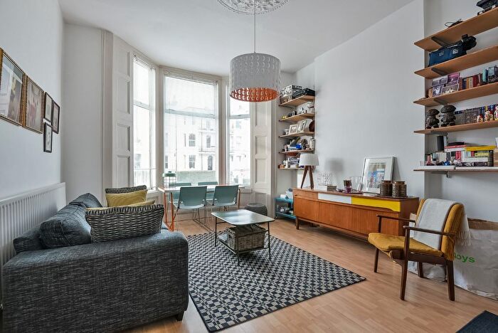 2 Bedroom Property To Rent In Rosendale Road, West Dulwich, London, SE21