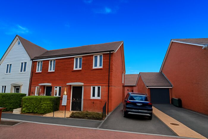 2 Bedroom Property To Rent In Shoebridge Drive, Maidstone, ME17
