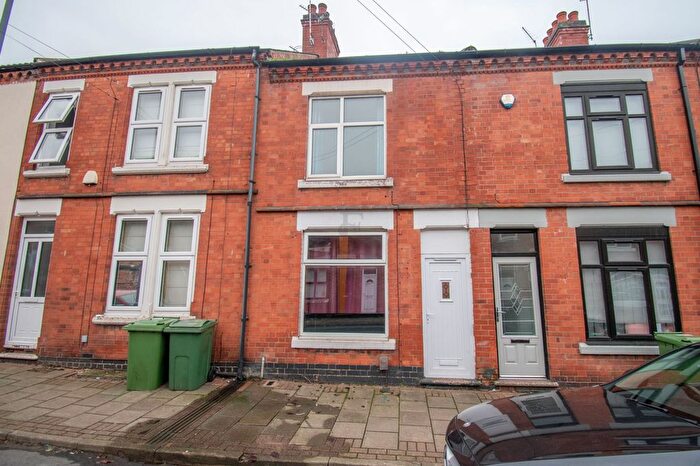 3 Bedroom Terraced House To Rent In Oxford Street, Loughborough, LE11