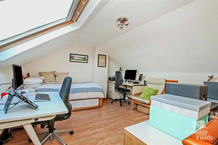 4 Bedroom Property To Rent In Berkley Avenue, Waltham Cross, EN8