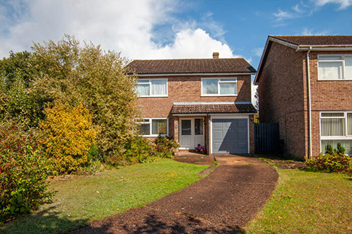 4 Bedroom Detached House For Sale In Tennyson Close, Woodbridge, IP12