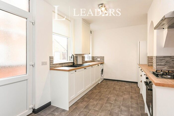 3 Bedroom End Of Terrace House To Rent In Carter Lane, Mansfield, NG18