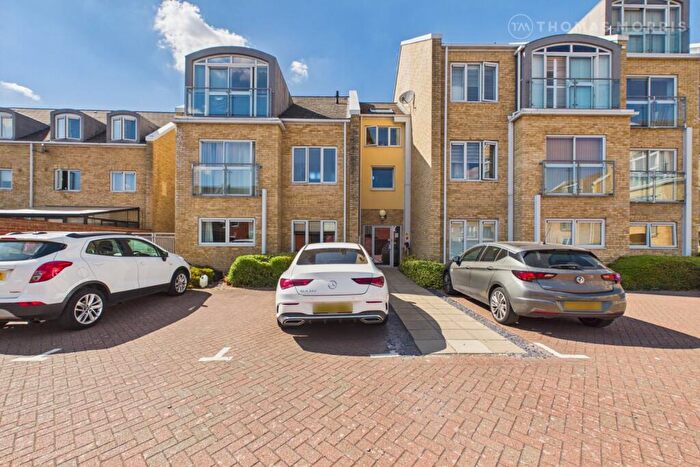 2 Bedroom Apartment For Sale In Shepherd Drive, Eynesbury, St. Neots, Cambridgeshire, PE19