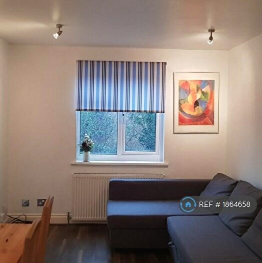 1 Bedroom Flat To Rent In Welldon Crescent, Harrow, HA1