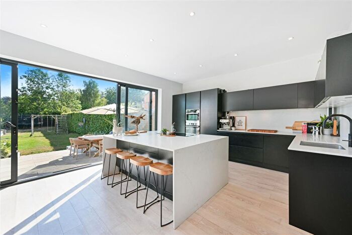5 Bedroom Semi-Detached House For Sale In Banstead Road, Epsom, KT17