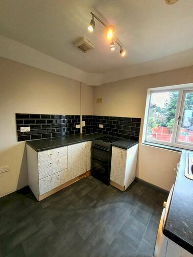 1 Bedroom Studio To Rent In Tudor Road, Intake, DN2