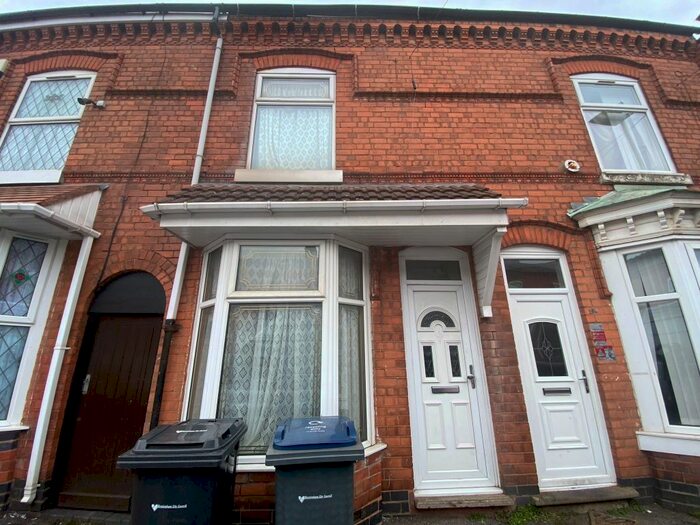 2 Bedroom Terraced House To Rent In Barrows Road, Sparkbrook, Birmingham, B11