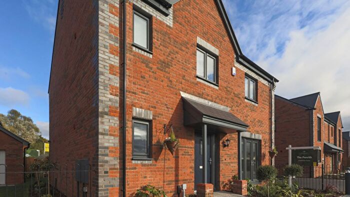 4 Bedroom Detached House For Sale In Marcus Astill Way, Warwick, CV34