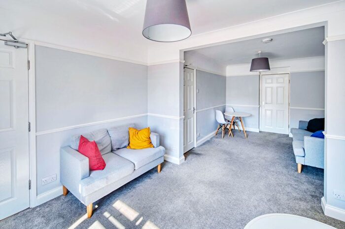 6 Bedroom Semi-Detached House To Rent In Conygre Grove, Bristol, BS34