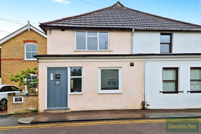 4 Bedroom Property To Rent In Mill Street, Kingston Upon Thames, KT1