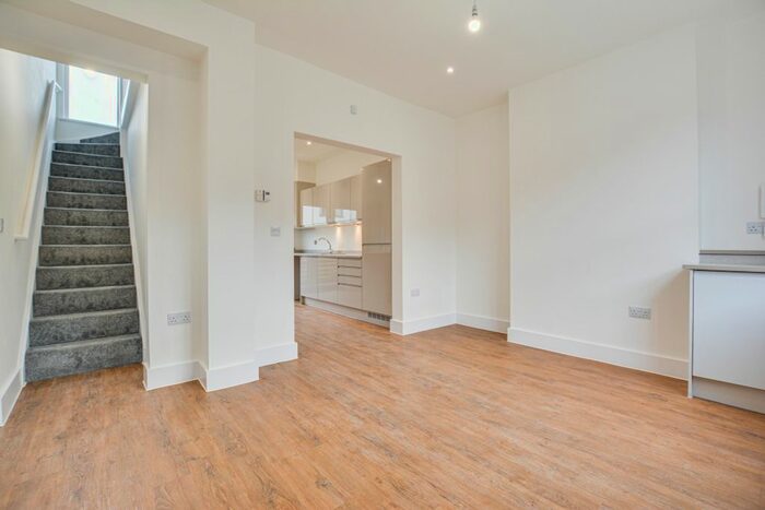 3 Bedroom Terraced House To Rent In Kinmel Street, Liverpool, L8