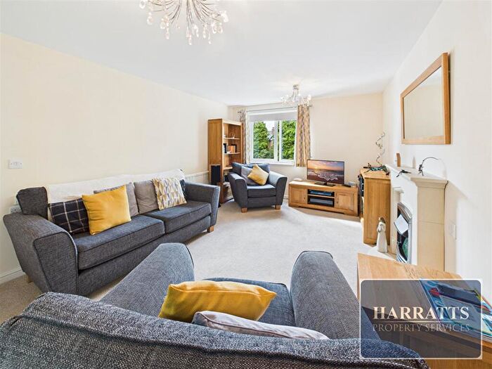 2 Bedroom Apartment For Sale In Marple Road, Stockport, SK2