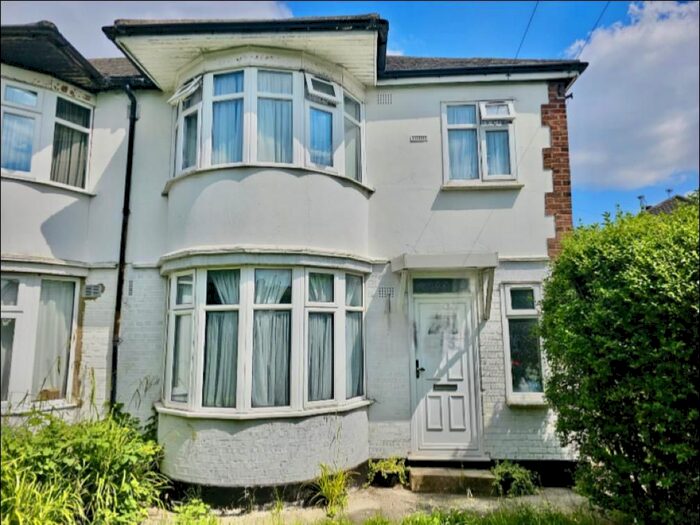 2 Bedroom Flat To Rent In Stanley Avenue, Greenford, UB6