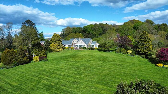 4 Bedroom Detached House For Sale In Breach Lane, Shaftesbury, Dorset, SP7