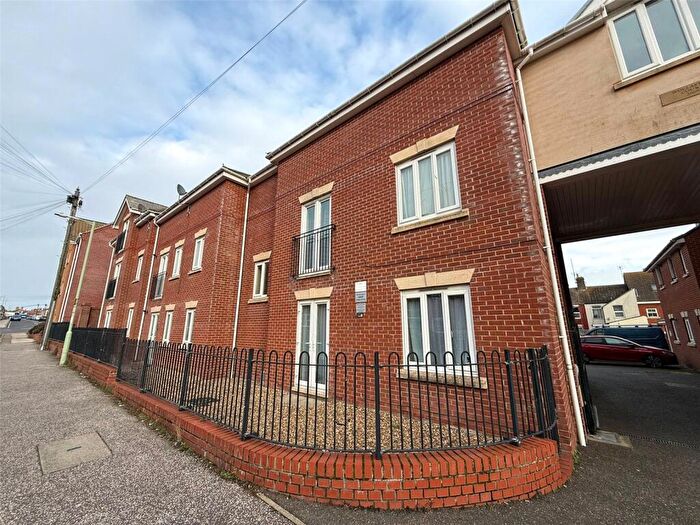 2 Bedroom Flat To Rent In Lowestoft, Suffolk, NR32