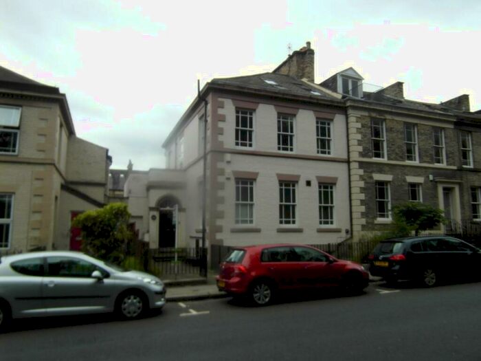 2 Bedroom Flat To Rent In North Terrace, NE2