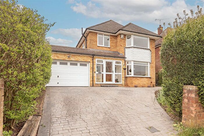 3 Bedroom Detached House For Sale In Long Cutt, Redbourn, AL3