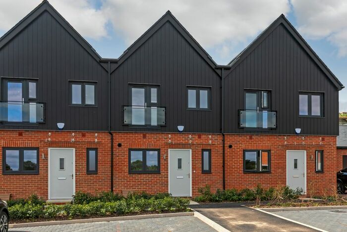 2 Bedroom Terraced House To Rent In Centinal Road, Winchester, SO22