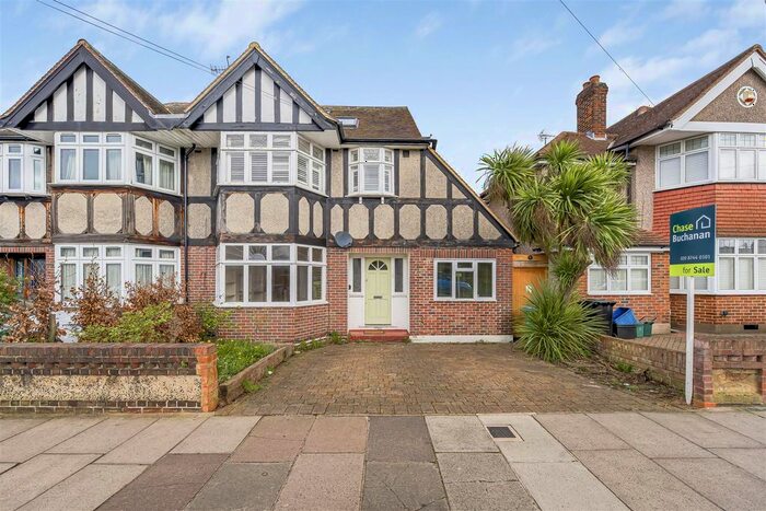 5 Bedroom Property To Rent In Montrose Avenue, Whitton, Twickenham, TW2