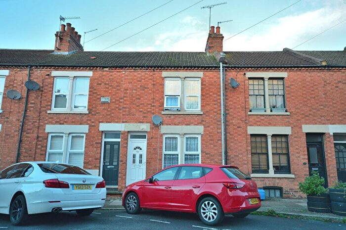3 Bedroom Terraced House To Rent In Victoria Gardens, Northampton, NN1