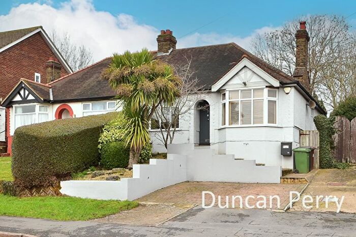 2 Bedroom Semi-Detached Bungalow For Sale In Mutton Lane, Potters Bar, EN6