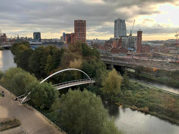 1 Bedroom Flat To Rent In Whitehall Waterfront, Riverside Way, Leeds, LS1