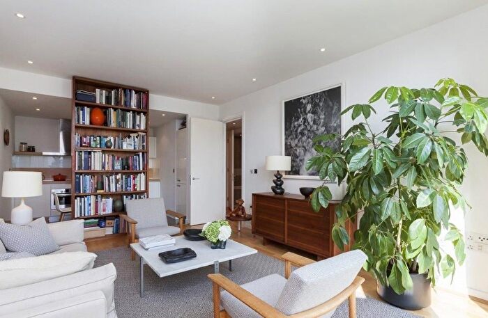 1 Bedroom Flat To Rent In Cubitt Building, Gatliff Road, Grosvenor Waterside, SW1W